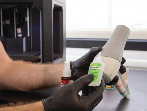 MakerBot-Article-guide-gluing