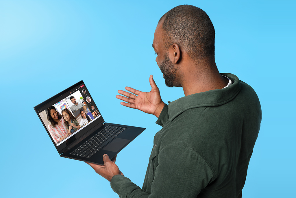 Windows 11 instantly connects you to the people you care about.