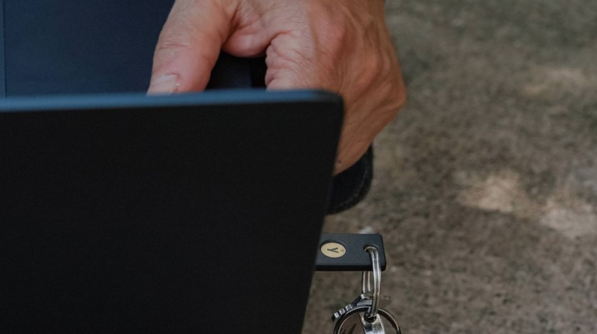 FIPS-certified-vs-FIPS-compliant_blogcrown-1024x512