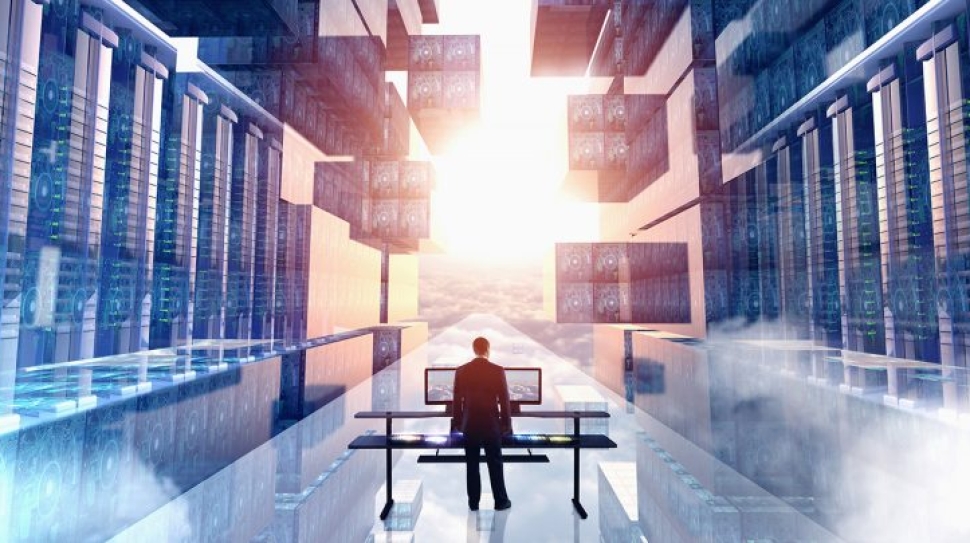 man-standing-desk-servers-city-1400x700-1-810x405